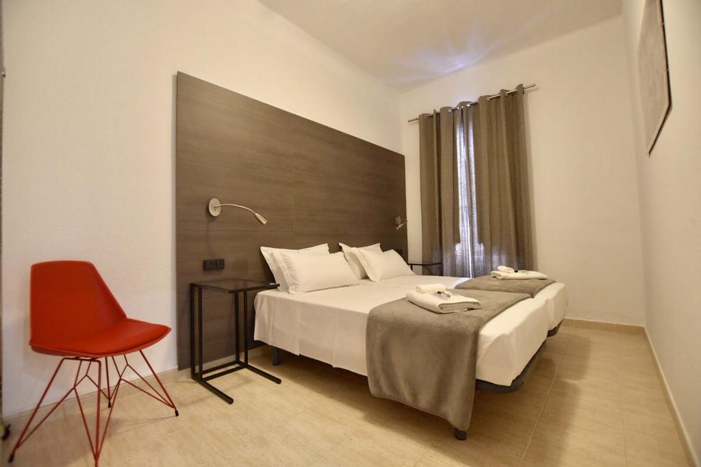 Quart Youth Hostel & Apartments Valensiya Dış mekan fotoğraf